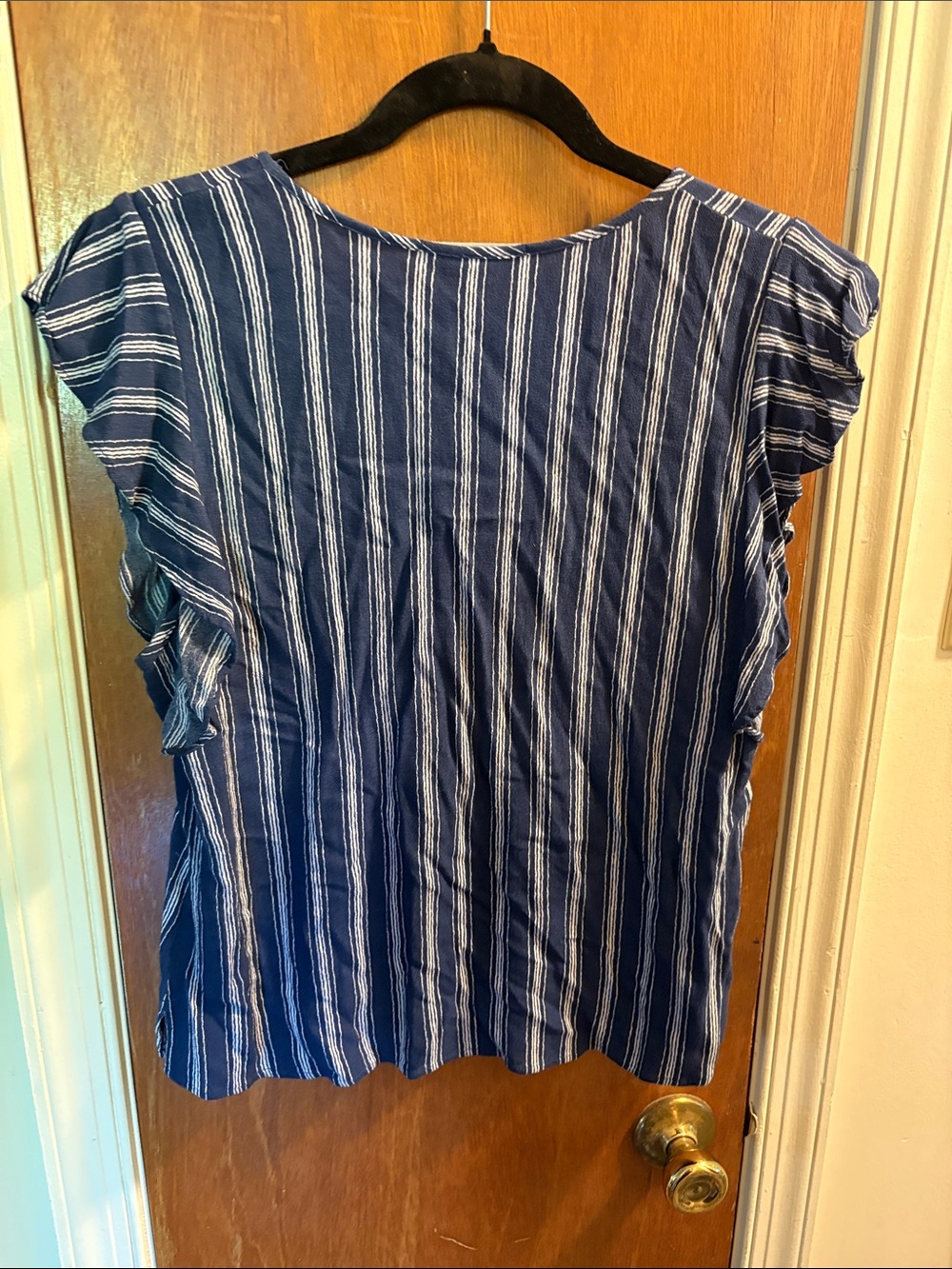 Navy Vertical Stripe V-Neck Short Sleeve Top - Picture 3 of 5